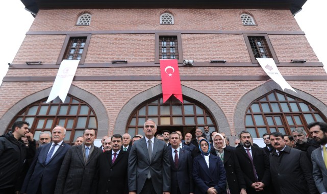 Tarihi Zincirli Camii yeniden ibadete açıldı