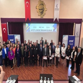 Afetin "insan" boyutu Manisa’da masaya yatırıldı