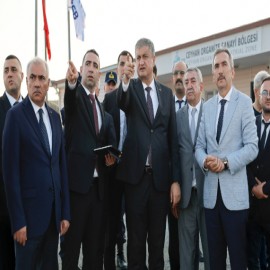 Vali Yavuz sahada: Ceyhan OSB’de üretim, Anavarza’da kültür atağı