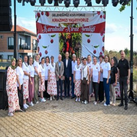 Tarihi Karahıdır Kiraz Şenliği gelenekleri geleceğe taşıyor