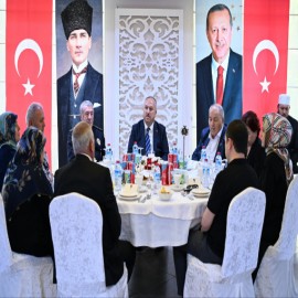 "Kahramanlarımızın eşsiz fedakârlıkları, milletimiz tarafından daima saygıyla anılacaktır"