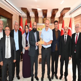Vali Canalp: "Farklılıklarımız zenginliğimizdir"
