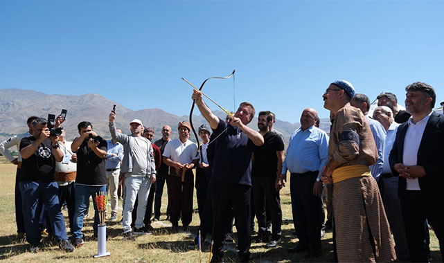 ''Türk’ün tarihinde, ok yalnızca bir silah değil; adaletin, disiplinin, sabrın sembolüdür'';