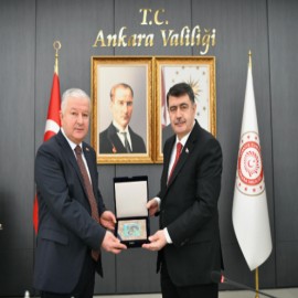 Vali Şahin, kaymakamlara veda etti