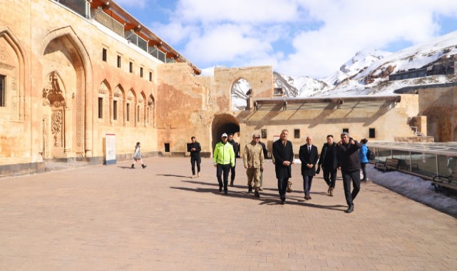 Doğubayazıt’ta tarih yeniden canlanıyor