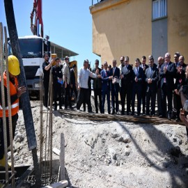 Asrın felaketinden etkilenen besicilerin yaraları sarılıyor