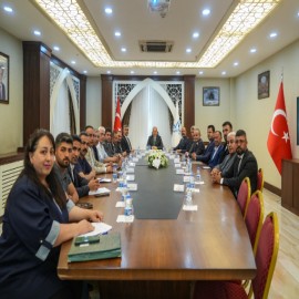 Hakkâri’de sokak hayvanlarına yönelik çalışmalar değerlendirildi