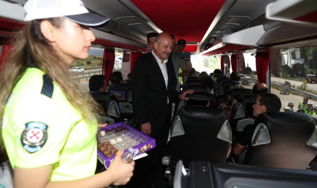 Trafik yoğunluğu yüzde 50 artarken ölümlü kazalar azaldı