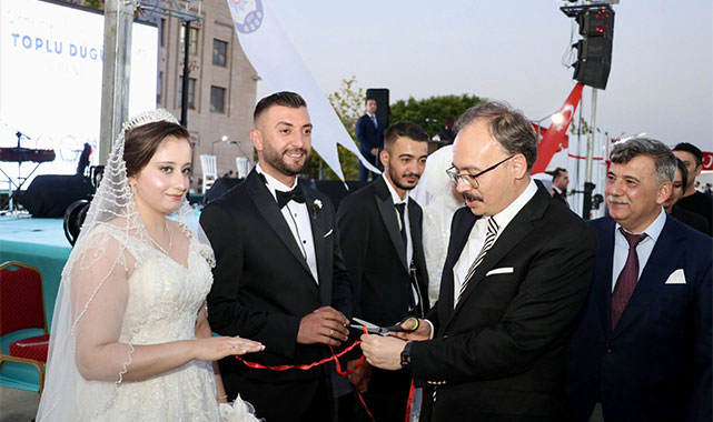 2025 Aile Yılı'nda 40 çift dünyaevine girdi: ''Güçlü aile yapısı, güçlü toplumun ve devletin temelidir'';