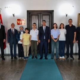 Vali Aydın, LGS Türkiye birincilerini ağırladı