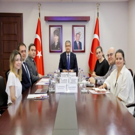 Vali Yavuz: "Şehirleri güçlü kılan insanı merkeze alan yönetimdir"