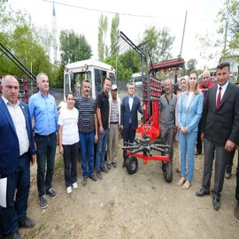 "Biz şehirlerde yaşayanları, ürettikleriyle besleyen çiftçilerimizin destekçisiyiz"