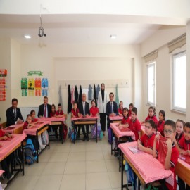 "Eğitim, bir medeniyetin kaderini çizen en kutlu yolculuktur"