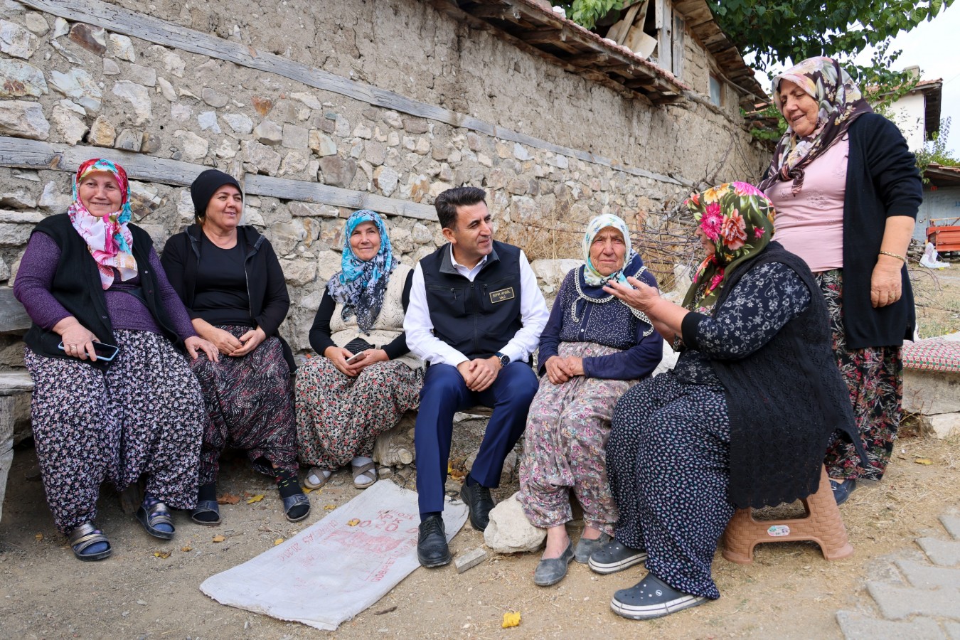 "Nerede bir vatandaşımız varsa, oraya hizmet götüreceğiz";