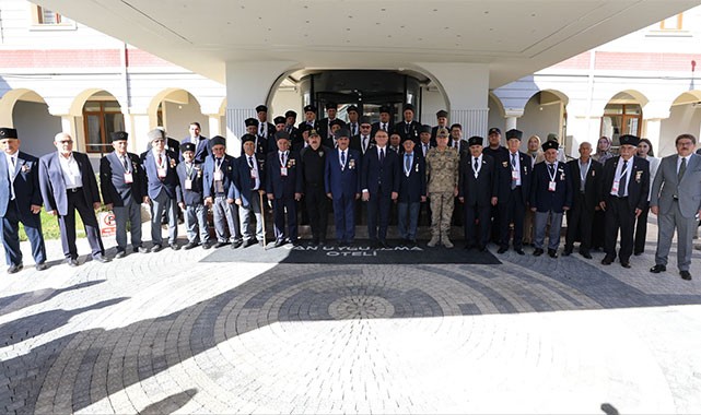 Vali Balcı, 46 gaziyi Kıbrıs'a uğurladı: ''Gazilerimiz bizim baş tacımızdır''