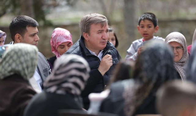 “Yükü muhabbet olanın, azığında yorgunluk olmazmış”