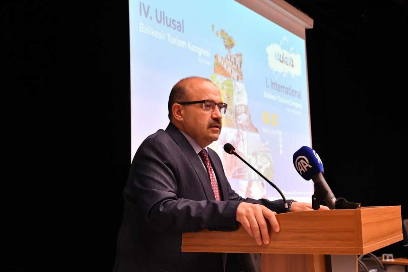 İsmail Ustaoğlu