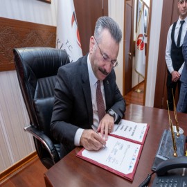 ''Mesleki ve teknik eğitim, nitelikli insan kaynağı yetiştirmenin en temel yollarından biridir''