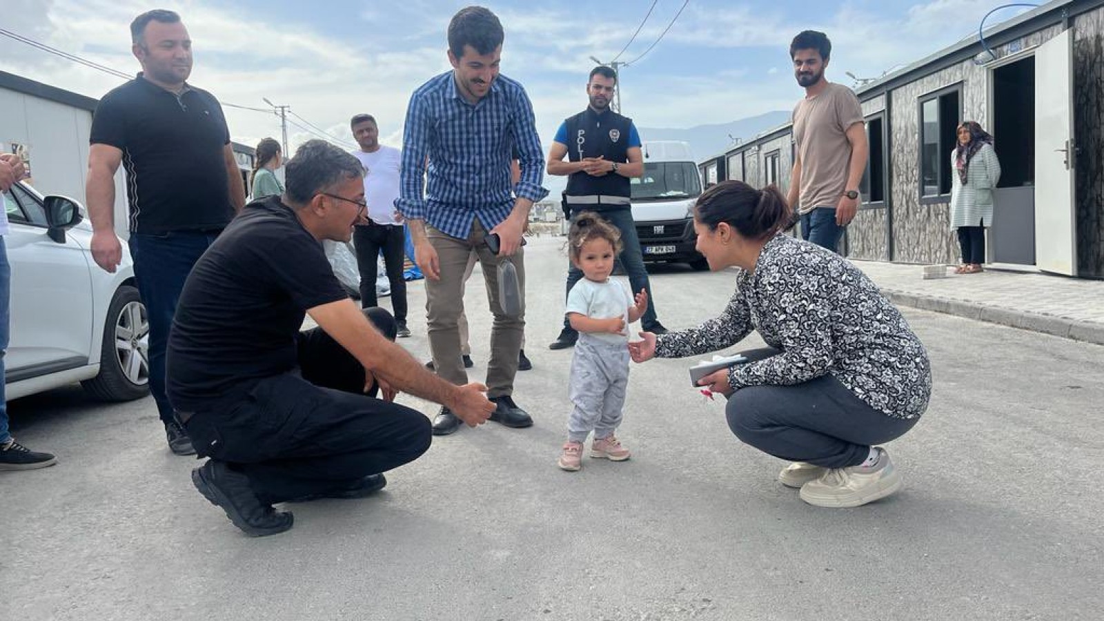 "İhtiyaç duyduğunuz her an yanınızda olacağız"