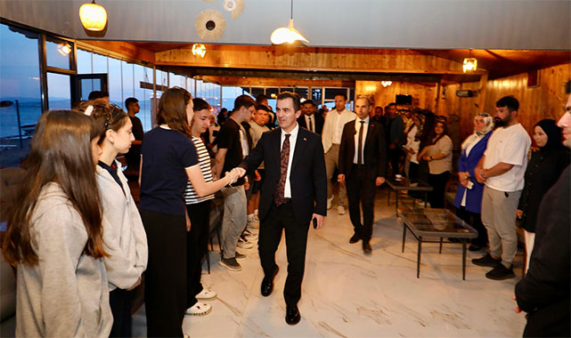 Söğüt'ten Ahlat'a kültür yolculuğu: ''Gençlerimiz tarihle buluştuğu sürece değerlerimiz gelecek nesillere aktarılacak'';