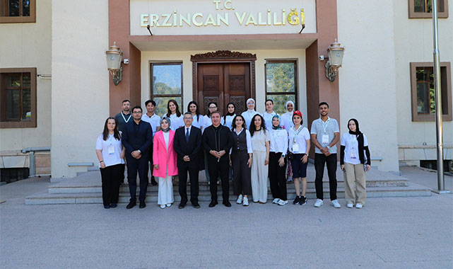 Dünyanın dört bir yanından gelen öğrenciler Erzincan'da buluştu;