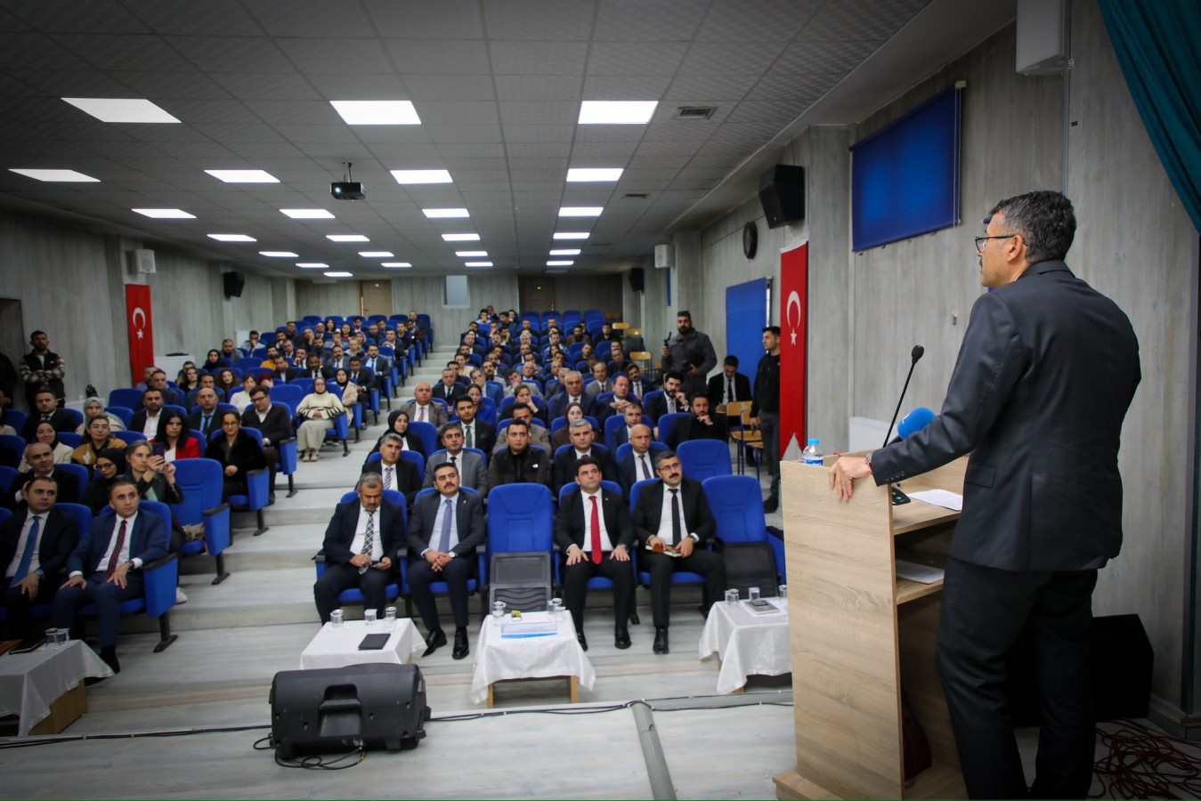 Hakkari'deki eğitim kalitesini yükseltecek proje hazırlandı;