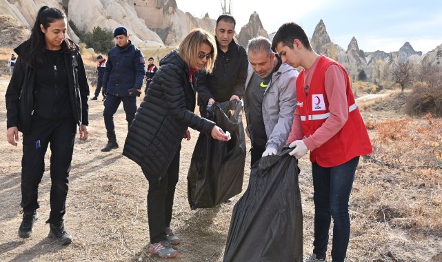 Kapadokya vadilerinde sonbahar temizliği