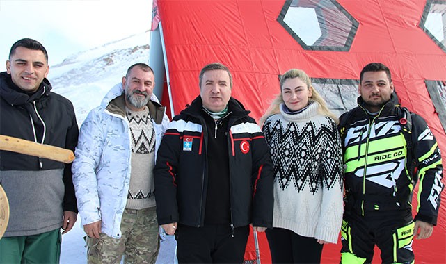Vali Aydoğdu ve fenomen Atik ailesi Ergan Dağı'nın zirvesinde buluştu!