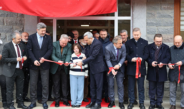 ''Hiçbir öğretmenlik, sizin yaptığınız kadar ekstra gayret ve sevgi gerektirmiyor'';