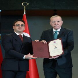 "Bu ödülü almak büyük bir onurdur"