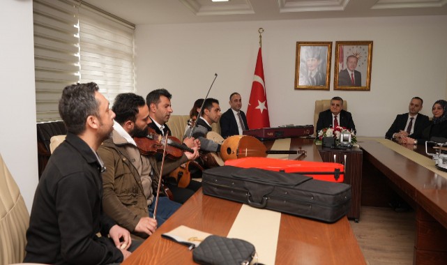 Roman vatandaşlar, valiyi duygulandırdı