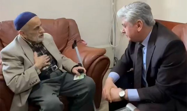 Yaşlı vatandaş sorununu dinleyen valiye, dua etti!