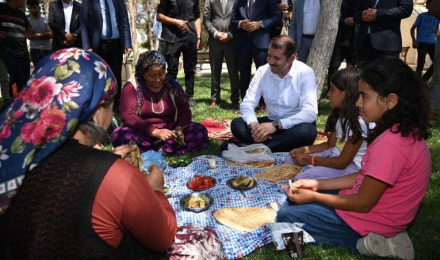 Vali Salih Ayhan Harran’la hemhâl oldu