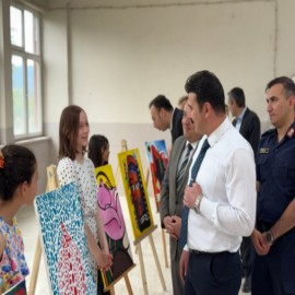 Hamamözü'nde 'Tablo Gibiyim' resim sergisi açıldı!