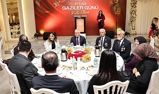 Vali Şimşek, Gaziler Günü'nü kutladı: ''Türk milleti, gazi bir millettir'';