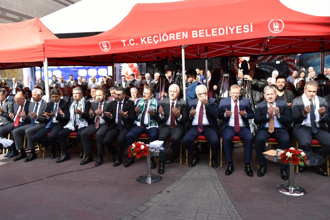 Ankara’da Kars, Ardahan Iğdır rüzgarı esiyor