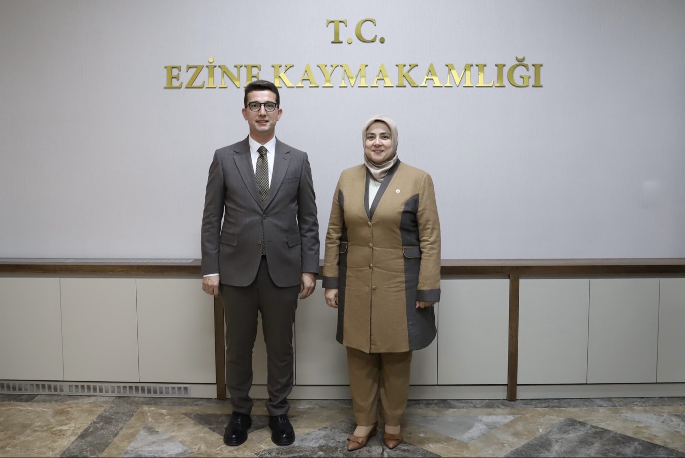 Kadın Kolları Başkanı Ercan, Kaymakam Kaptanoğlu’na başarılar diledi;