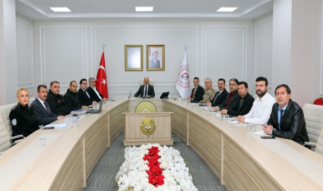 Vali Varol hasarlı yapılar için talimat verdi