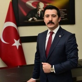 Mülki idare amirleri Ali Yalçın'dan özür bekliyor