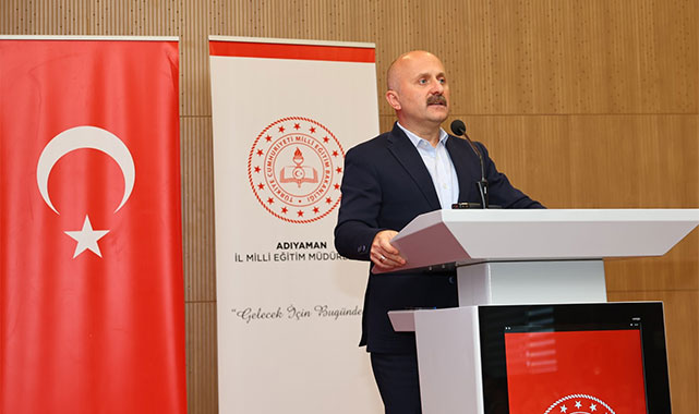 Vali Varol: Analitik düşünen, sorgulayan bir nesil yetiştirmeliyiz;