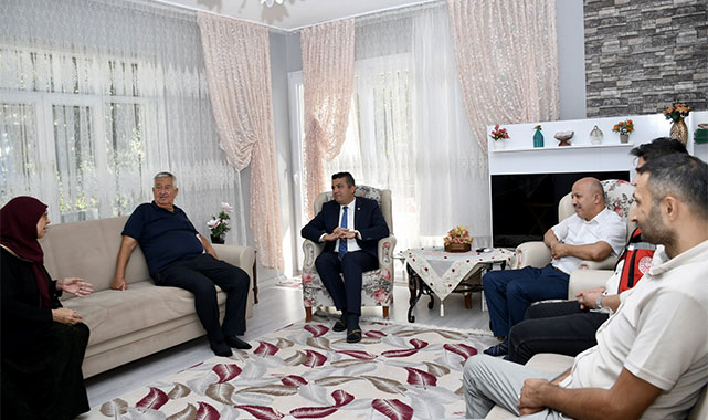 Kaymakam Keklik, Kaymakam Yıldırım'ın Kıbrıs Gazisi babasını ziyaret etti