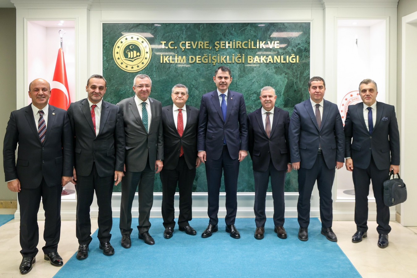 Validen, Sinop için Bakan Kurum'a teşekkür;