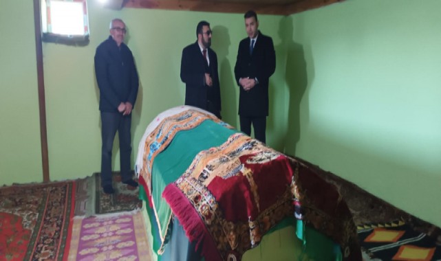 Manevi büyüklere ziyaret