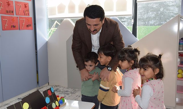 Kaymakam Öztürk ve eşi çocuklarla buluştu!