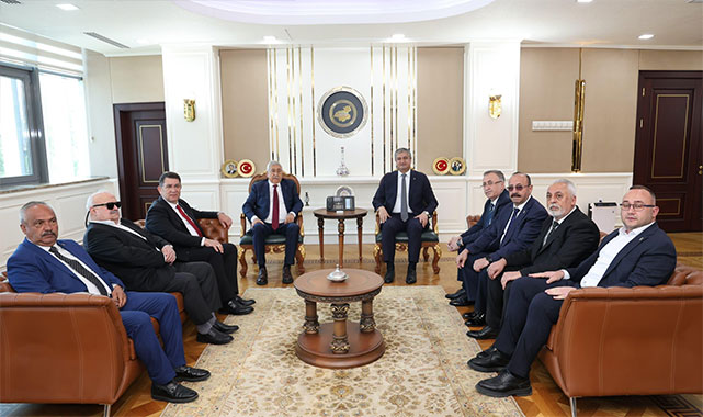 ''Esnafımızın her zaman yanlarında olduk, olmaya da devam edeceğiz'';