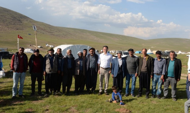 Erzurum’un 3 bin rakımlı dağları göçerleri ağırlıyor