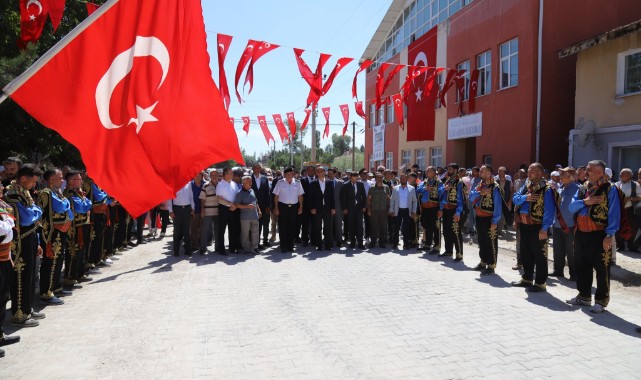 Boris Jonhson'ın Çankırı'daki köyü yeniden belde oldu