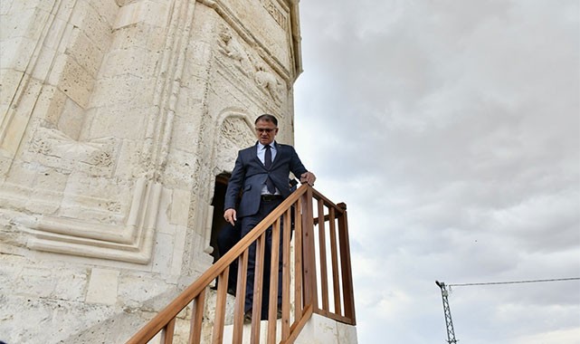 ''Tarihi eserlerimize sahip çıkarak gelecek kuşaklara aktarıyoruz''