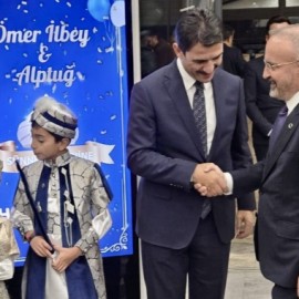 Bakan Yardımcısı Turan’dan, Kuloğlu ailesine tebrik