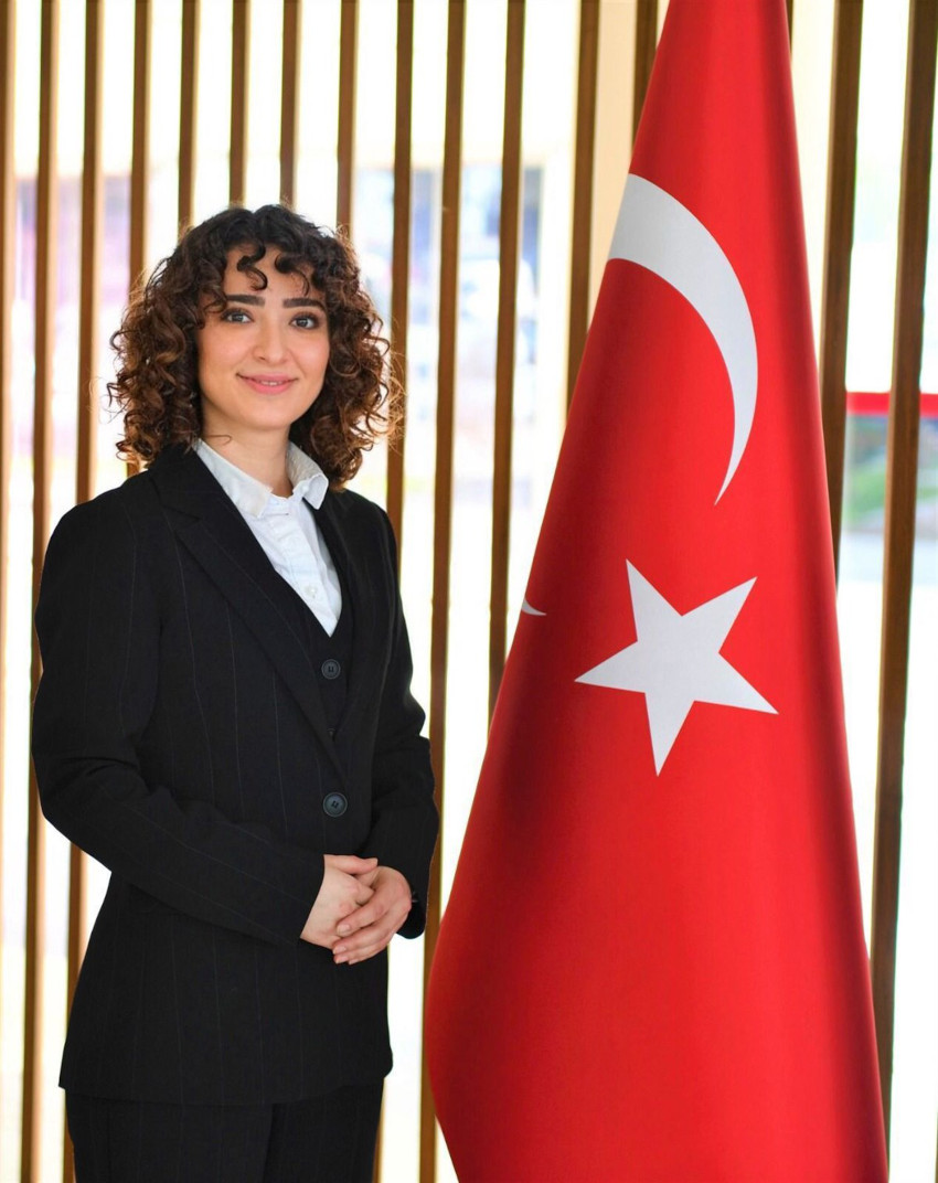 Dilara ŞENOĞLU;